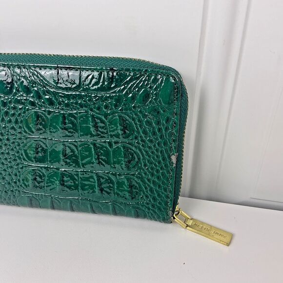 Anne Klein Wallet Women's Green Leather Crocodile Zip Around Gold Charm - Picture 12 of 13